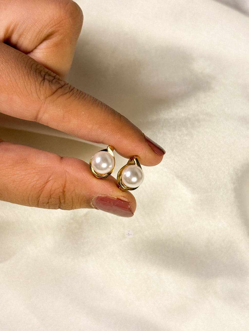 Pearl Mini Hoops