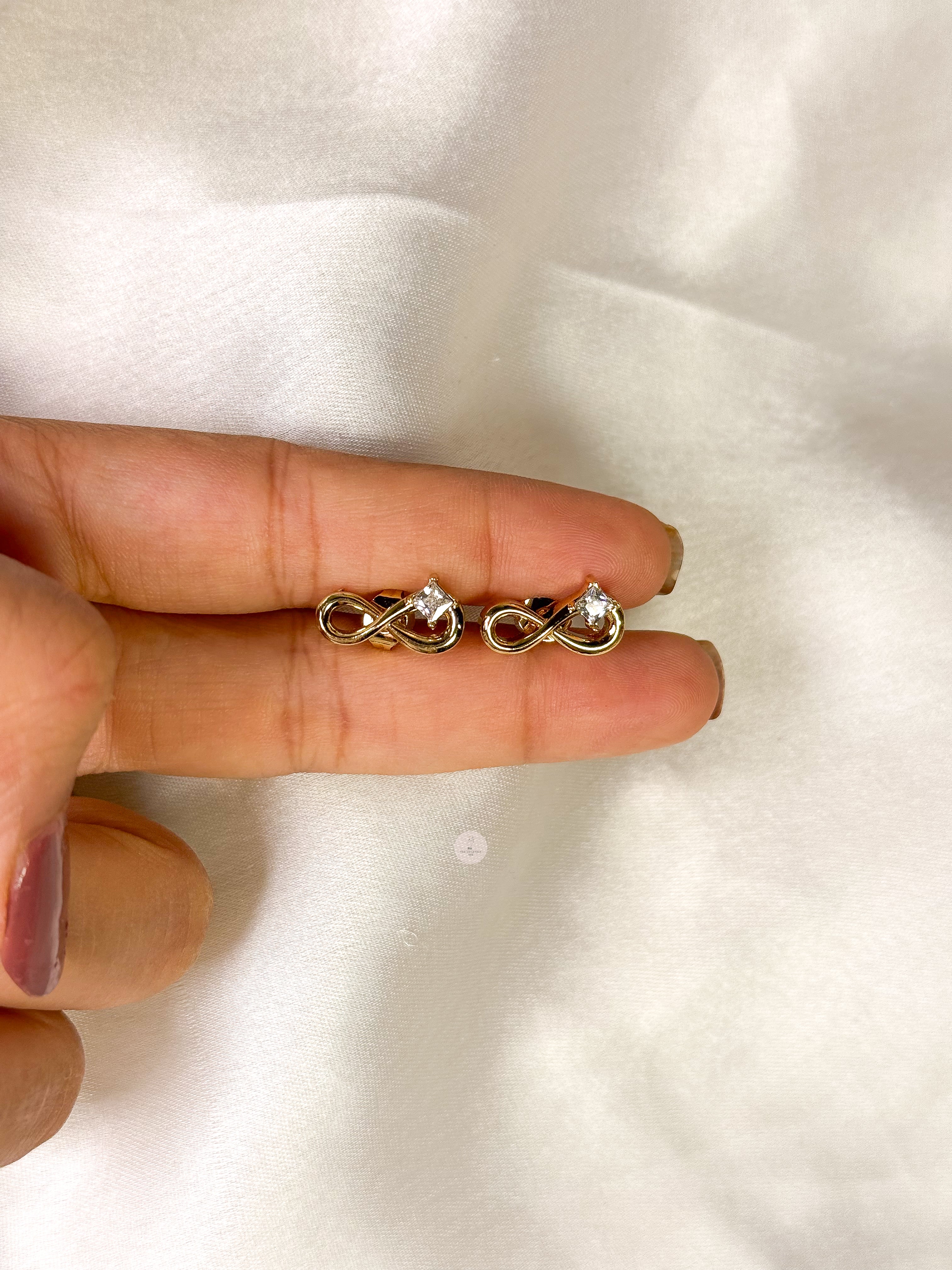 Infinity Studs