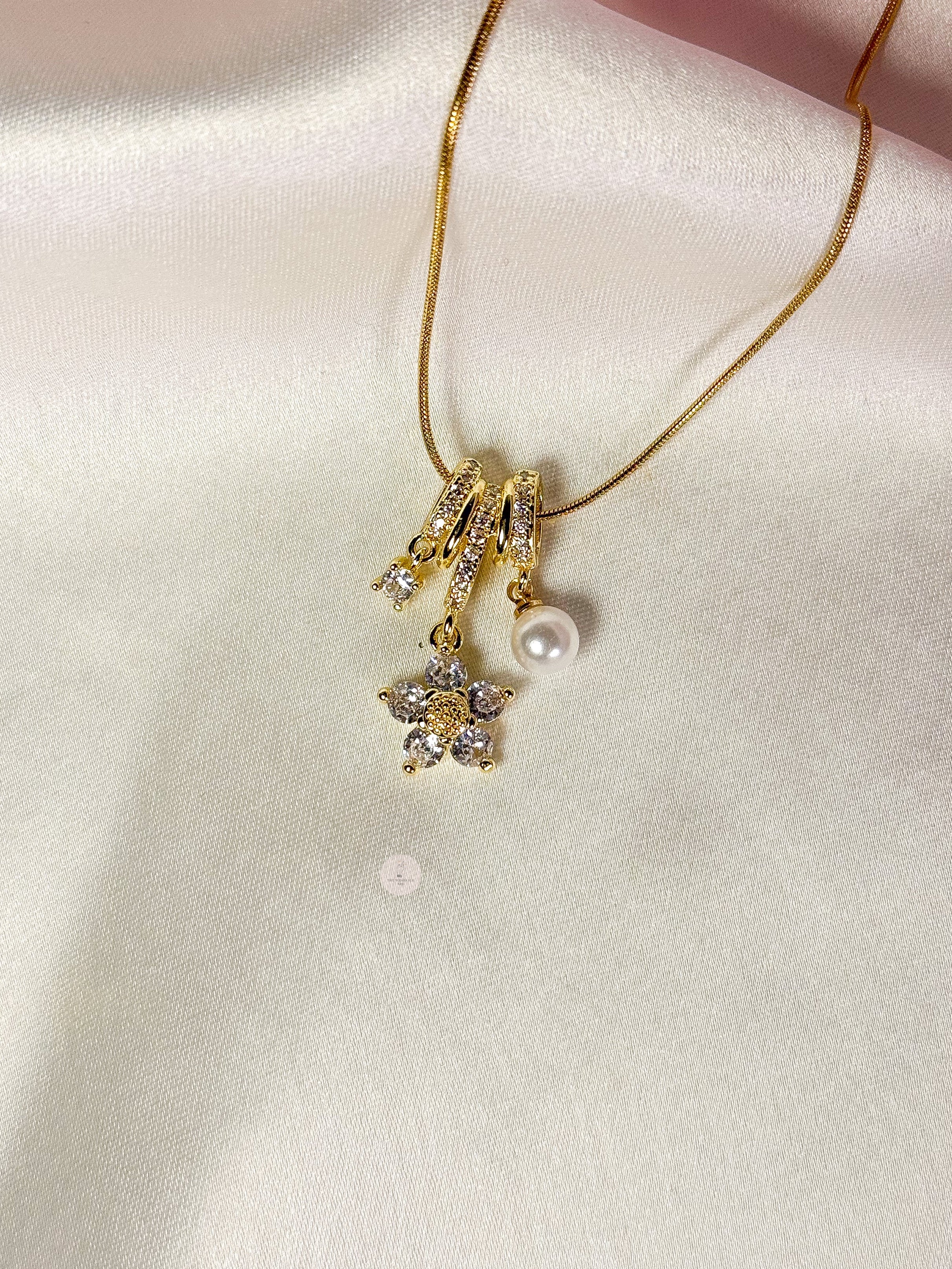 Pearl Bloom Necklace
