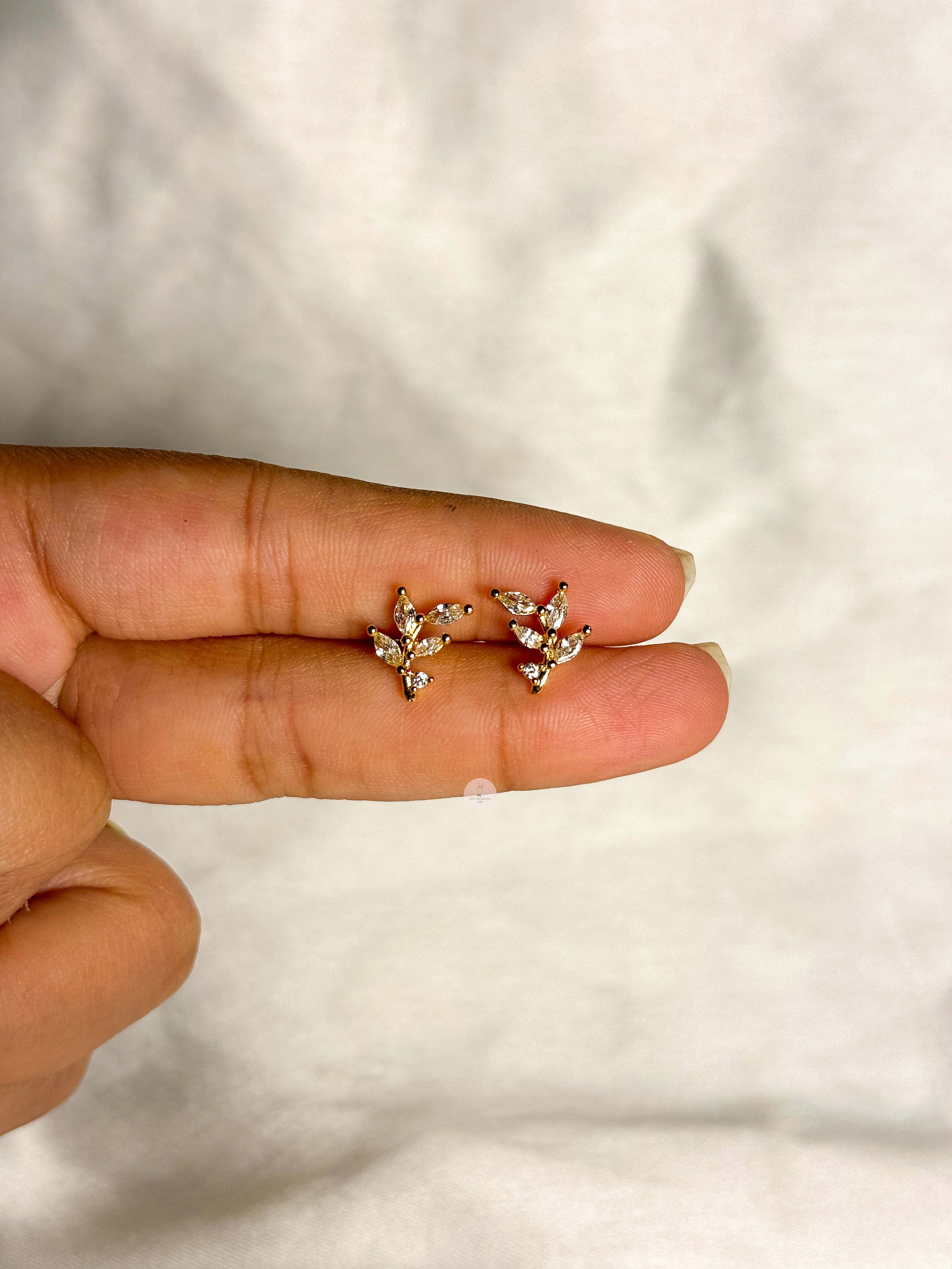 Leaf Ball Back studs