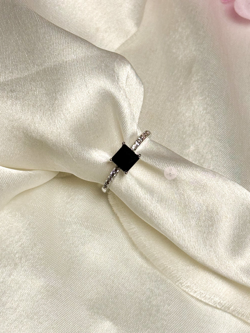 Silver Onyx Ring