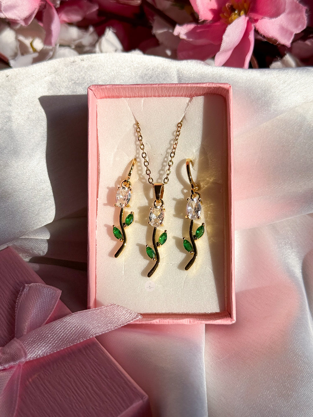 White Tulip Set