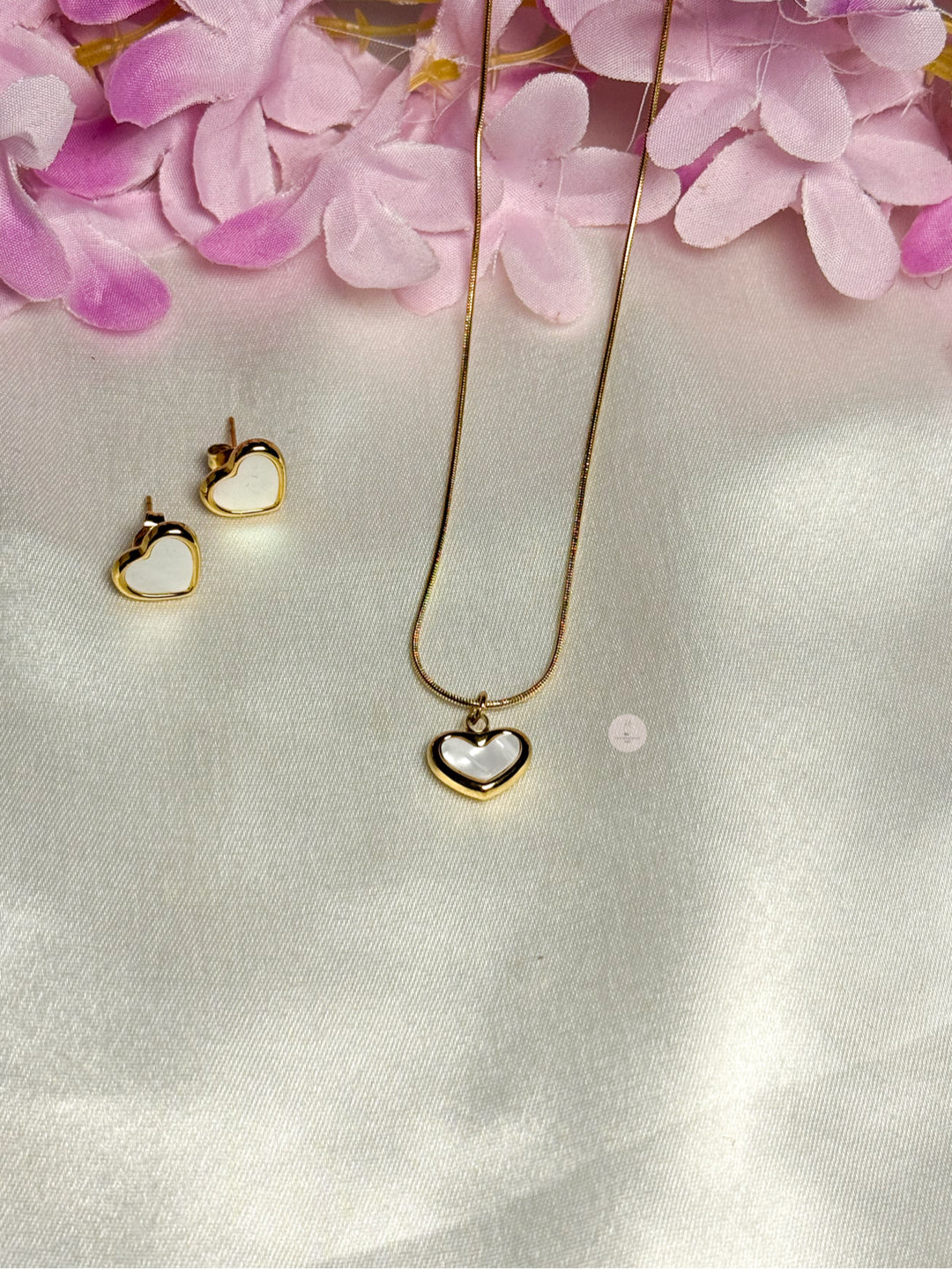 White Heart Necklace