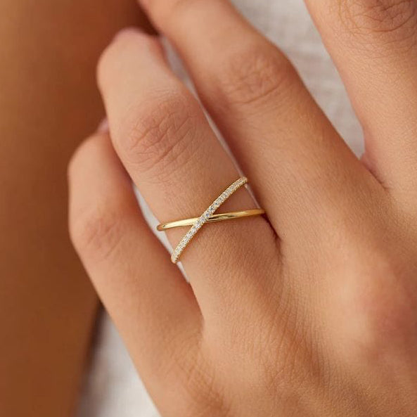 Criss Cross Ring